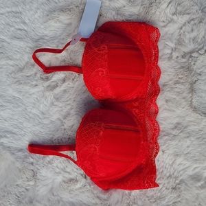 Nwt $125  Nina Bonheur red bra size 32B design in France